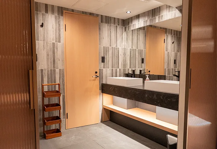 Villa Customa上野:2F:《 禅 》ZENの洗面所 ドライヤーやヘアーアイロン有り